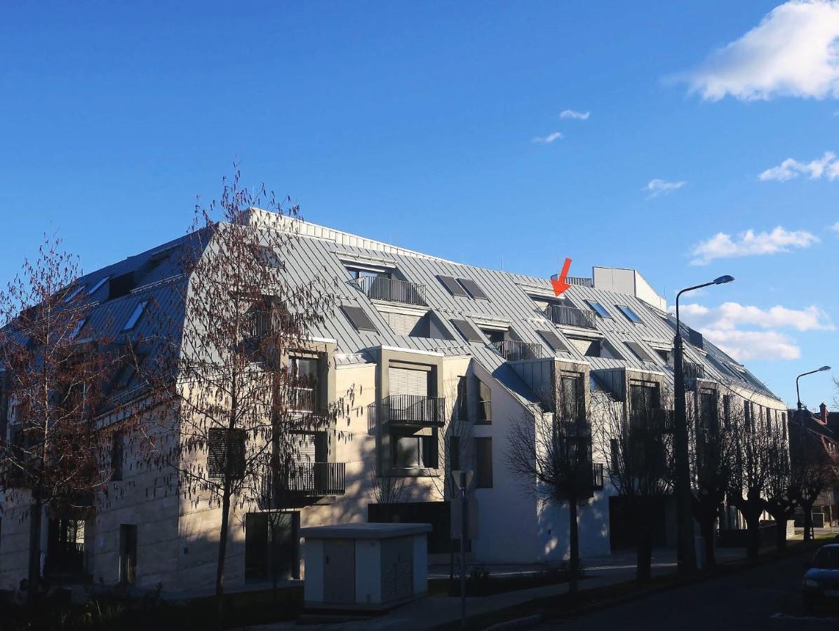 Atrium Apartman Heviz Mit Panoramaterrasse Und Tiefgarage Exteriör bild