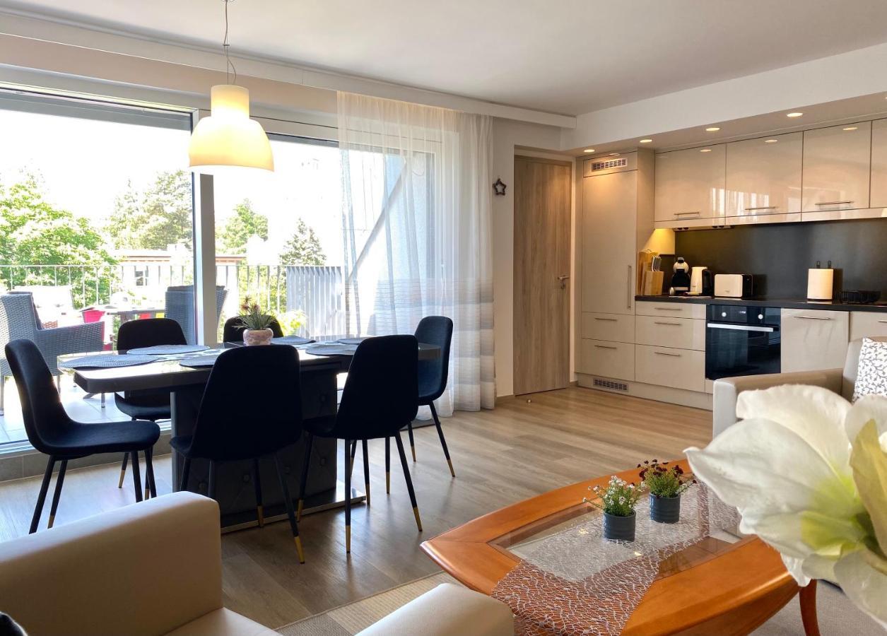 Atrium Apartman Heviz Mit Panoramaterrasse Und Tiefgarage Exteriör bild