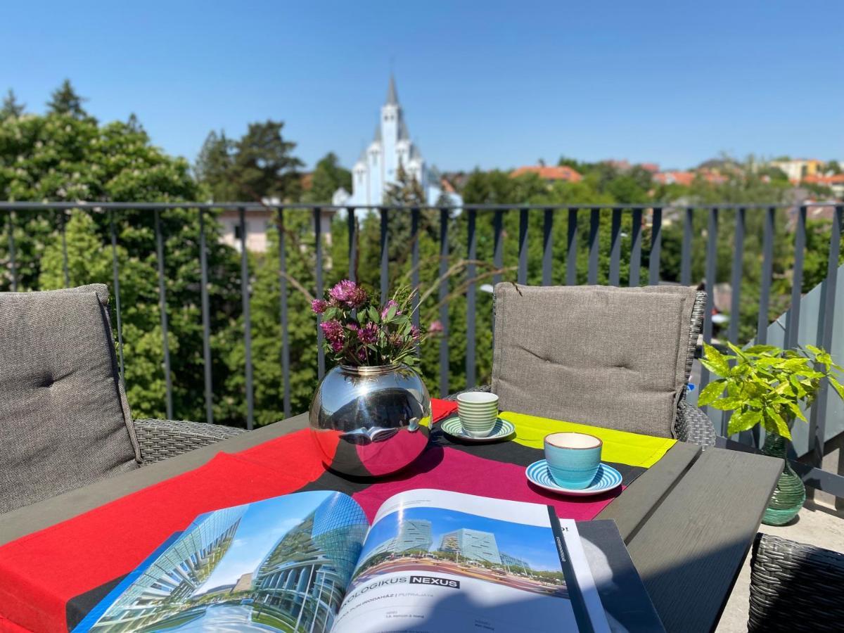 Atrium Apartman Heviz Mit Panoramaterrasse Und Tiefgarage Exteriör bild