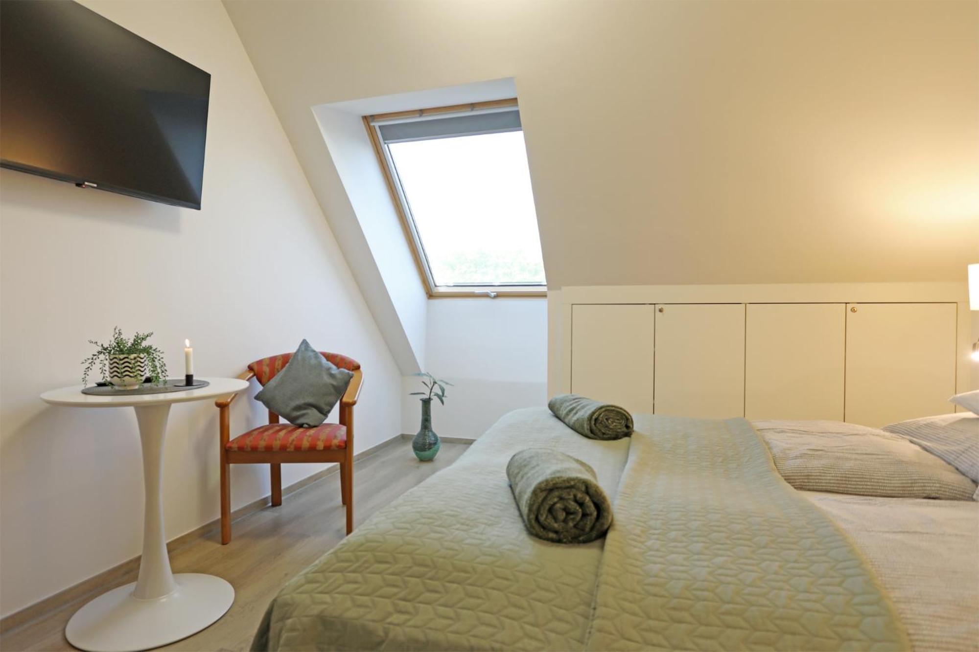 Atrium Apartman Heviz Mit Panoramaterrasse Und Tiefgarage Exteriör bild