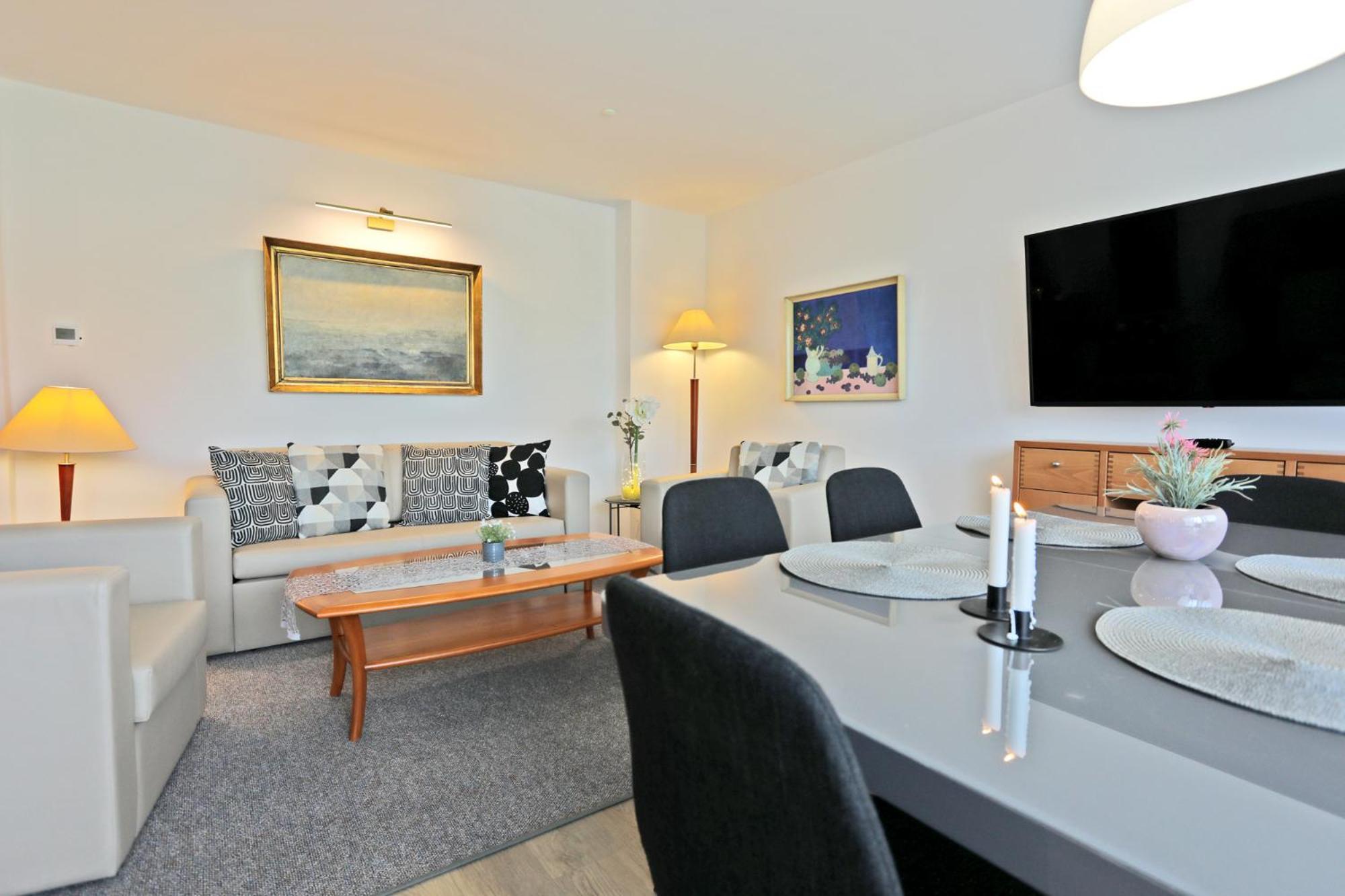 Atrium Apartman Heviz Mit Panoramaterrasse Und Tiefgarage Exteriör bild